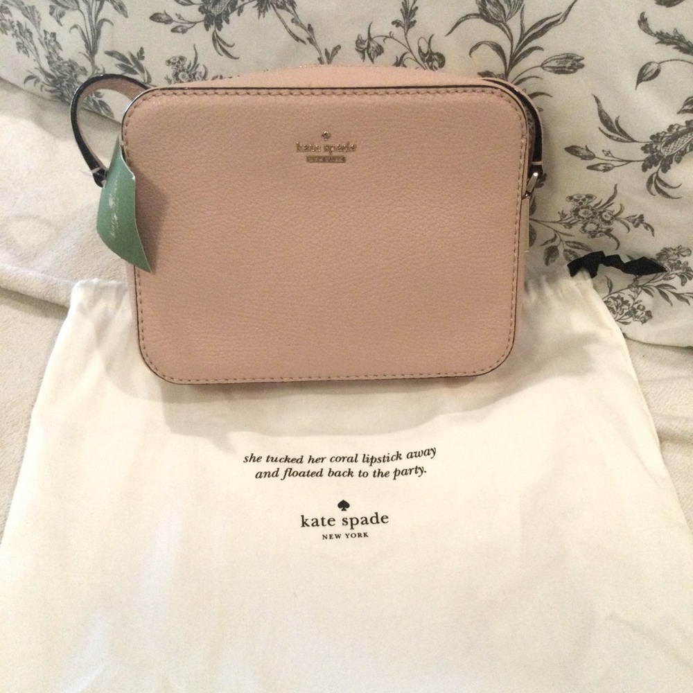 New Kate Spade pink purse with dust bag